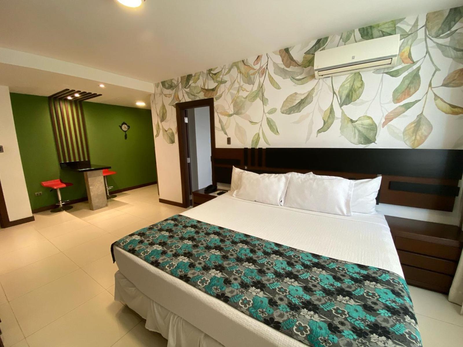 Mai Suites Apart Hotel Santa Cruz de La Sierra Zewnętrze zdjęcie