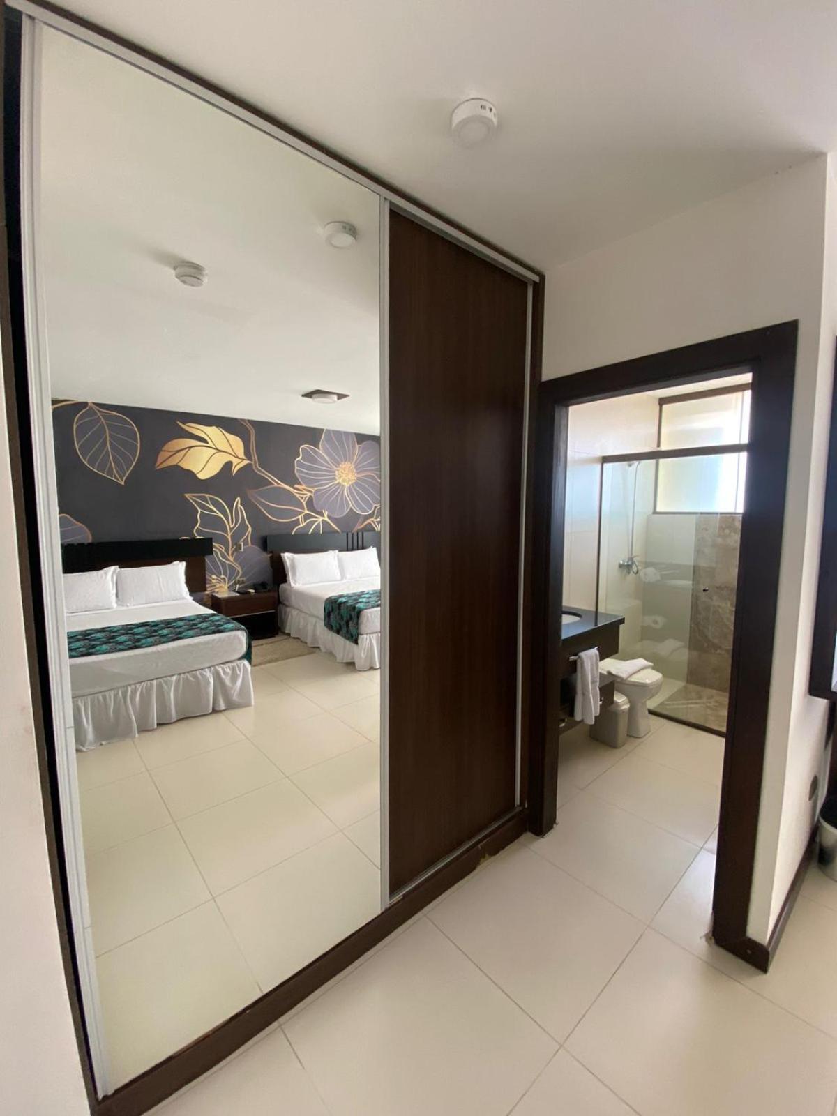 Mai Suites Apart Hotel Santa Cruz de La Sierra Zewnętrze zdjęcie