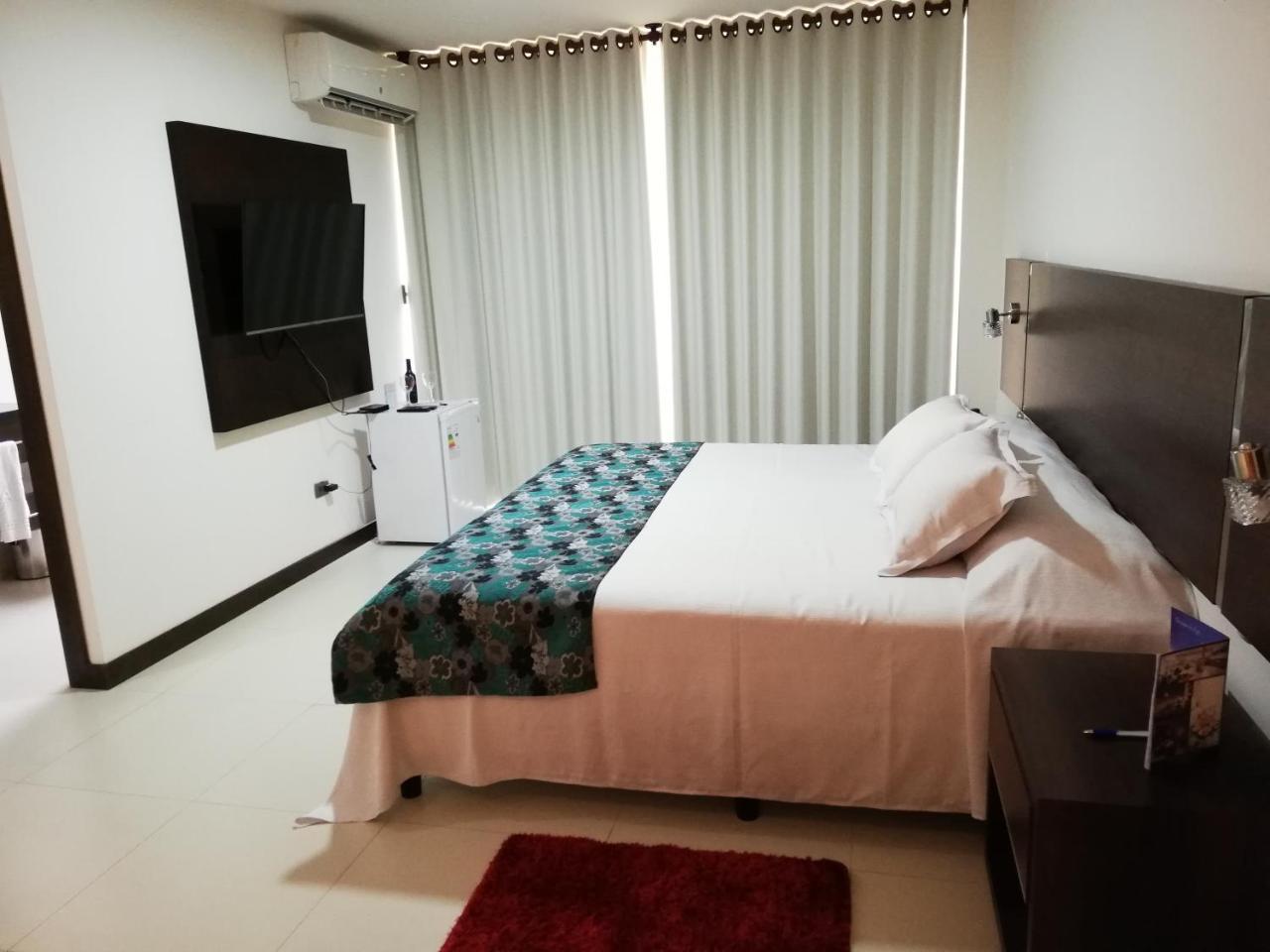 Mai Suites Apart Hotel Santa Cruz de La Sierra Zewnętrze zdjęcie